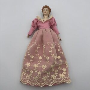 Vintage 1985‎ Teleflora Porcelain Doll Pink Lace Gown Collectible Display